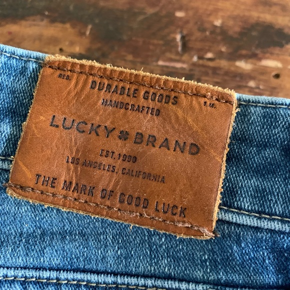 2 Pairs of Lucky Brand Skinny Jeans - Picture 2 of 6